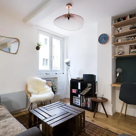 Superb In The Heart Of The Batignolles *